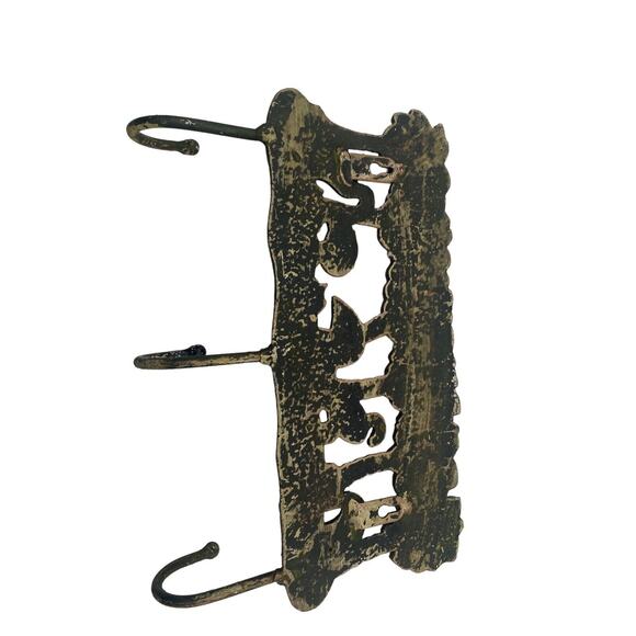 FLAMINIGOS Wall Hanging Coat Hat Key Rack w 3 Hooks Vintage Heavy Cast Metal - Picture 10 of 10